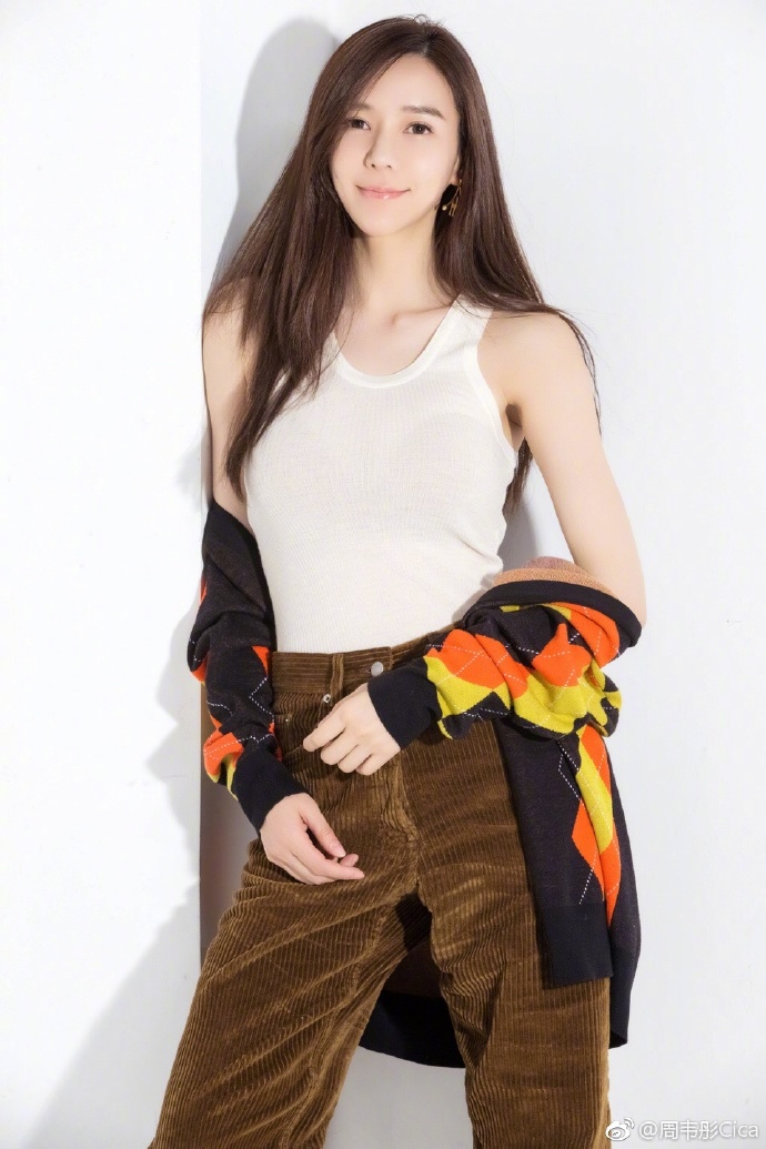 处女座追求完美的个性可真要命一张不完美都要重头来这一组是随意的私服写真照暖暖的L 预览 4