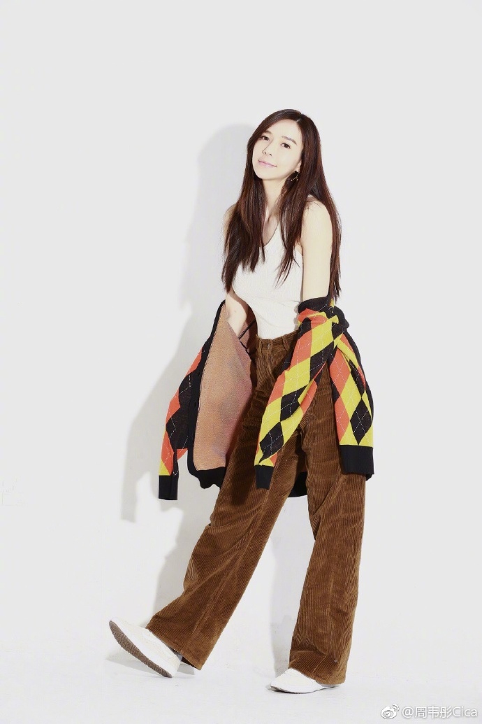 处女座追求完美的个性可真要命一张不完美都要重头来这一组是随意的私服写真照暖暖的L 预览 6