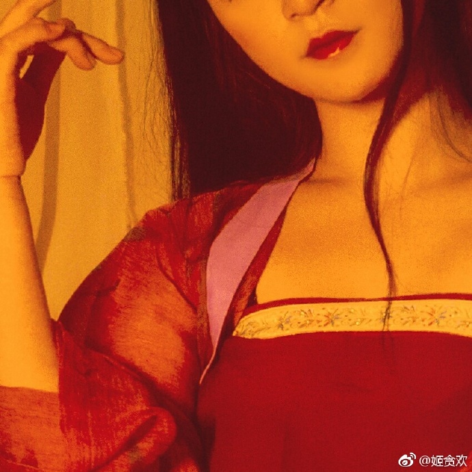 来啊。书生啊。一个没有正片的预告反正调出了还算可以的色调可以说是非常想拍妖精了好 预览 4