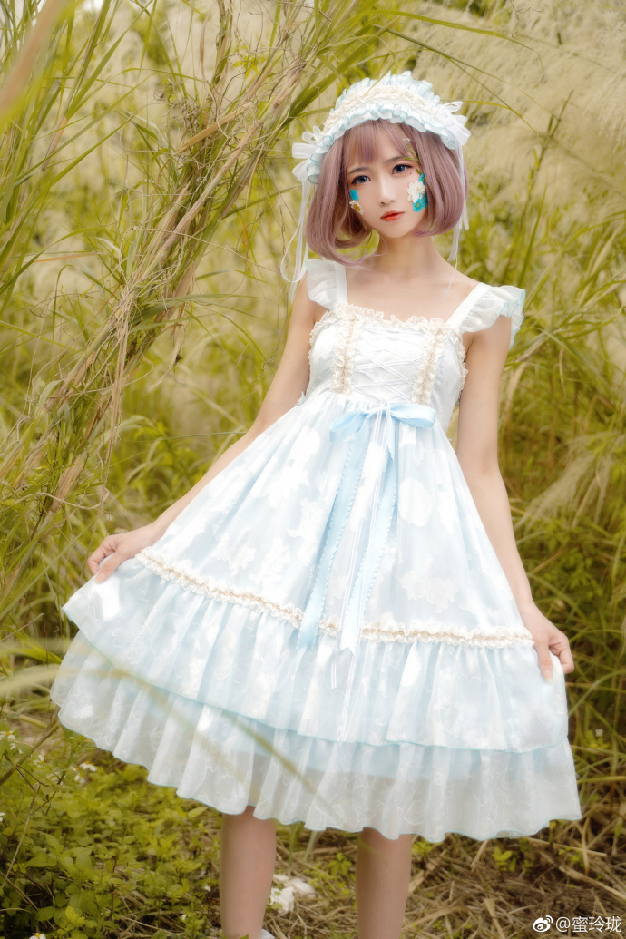 # Lolita正片# 摄影:@再睡一夏的益达 后期:@对我是花爷日常Lolit 预览 3