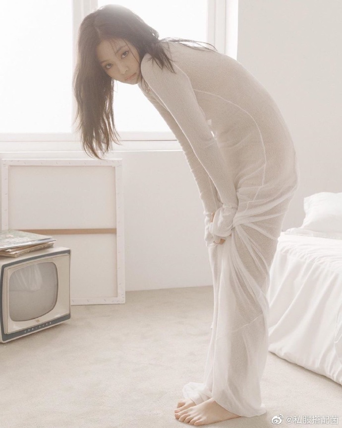 日常私服超话 blackpink Jennie 居家风写真表现力超强的小猫咪J 预览 2