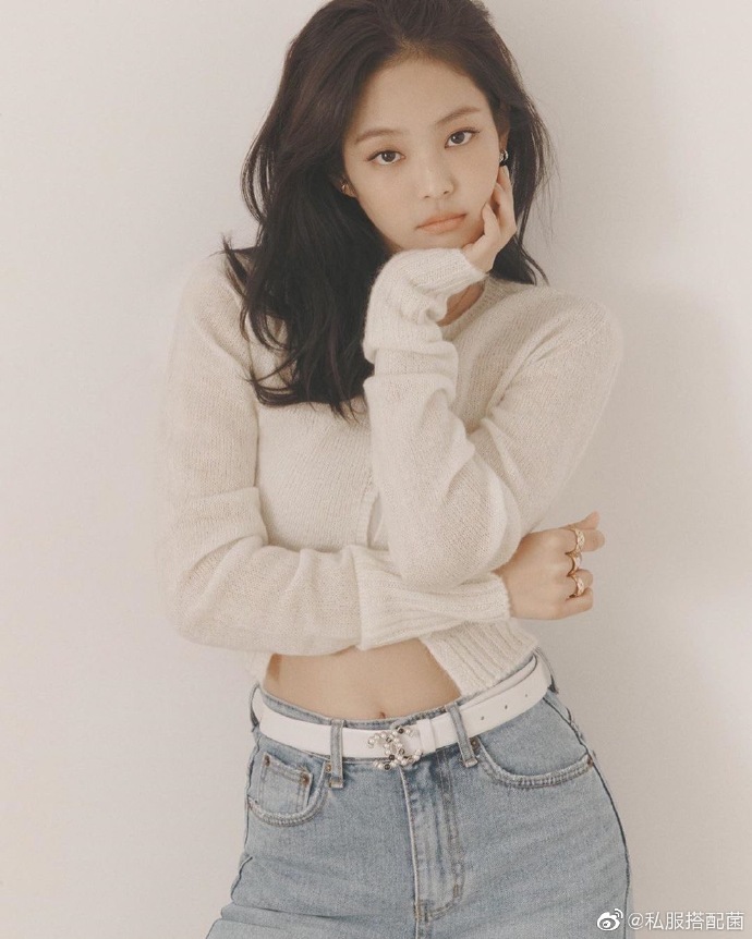 日常私服超话 blackpink Jennie 居家风写真表现力超强的小猫咪J 预览 3
