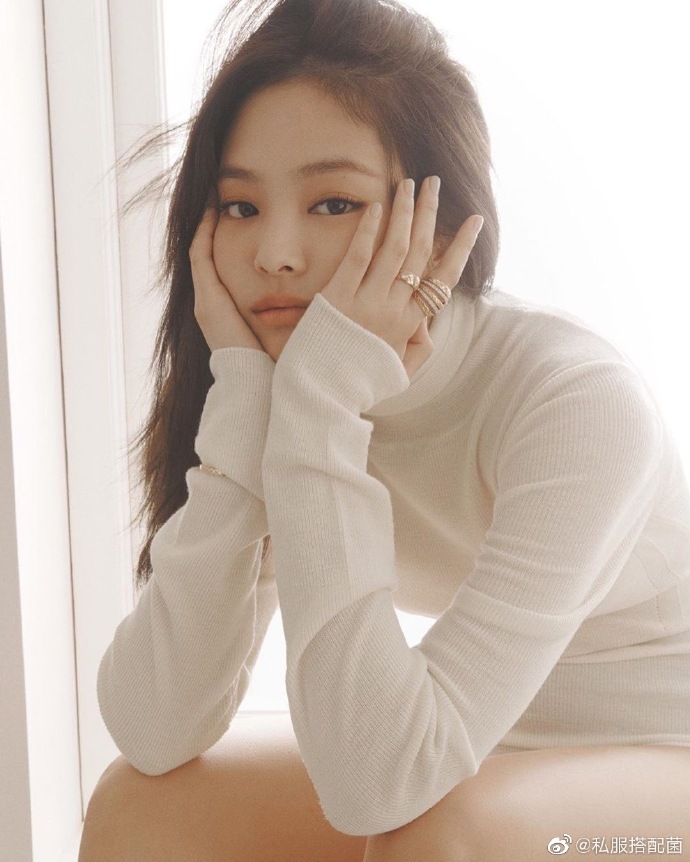 日常私服超话 blackpink Jennie 居家风写真表现力超强的小猫咪J 预览 5
