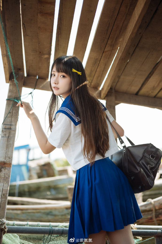 # + 关 开一位 52r╔═♡══♡══♡══♡═╗ 有幸和独总一起拍了套jk 预览 4