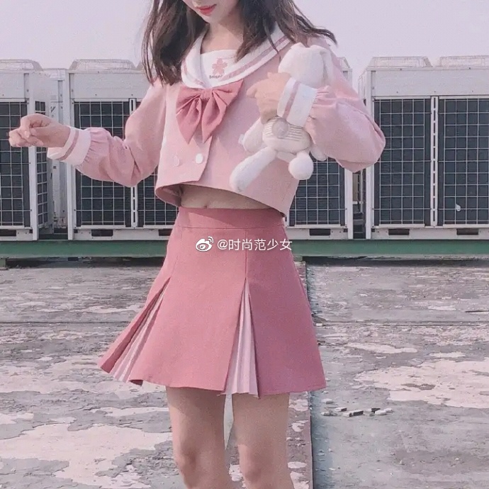 ootd🍥超甜美的改良JK制服🌸 粉嫩嫩的，加了粉夏的滤镜，最适合在天台上拍写真 预览 5