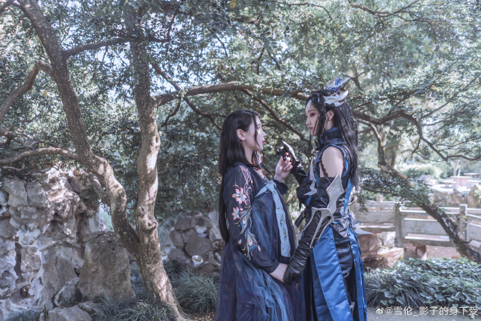 ### 那时候心里有人，再黑暗也有阳光儒风：O网页链接炮姐（汉服）：@墨荧湮_雪 预览 4
