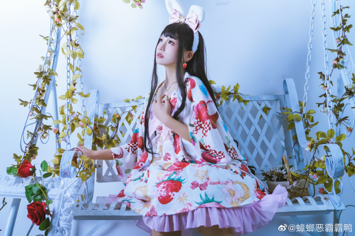 【🌟－－－－－－－－－{\__/}( • - •) 立志做一颗草莓，/つ️ 🍓  预览 1