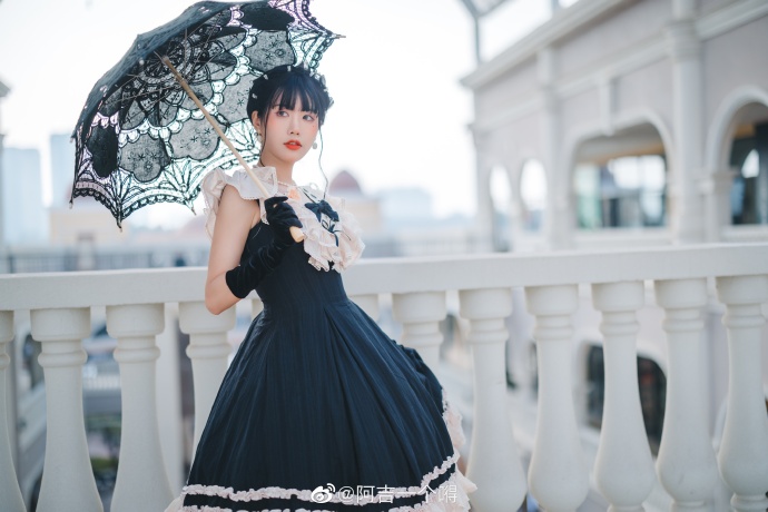 LOLITA超话『风中百合』摄影@kin-夜 出镜本人太优雅啦！！## 2南宁 预览 6