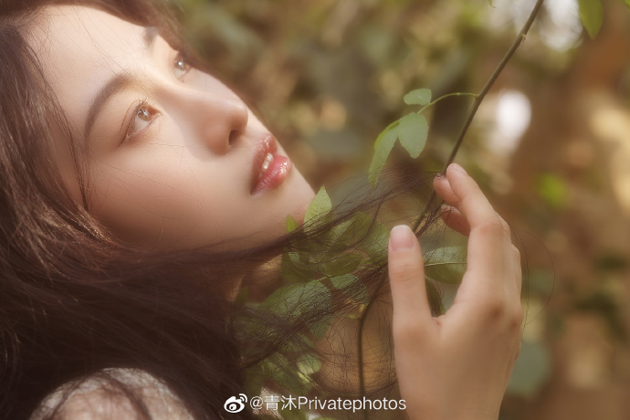 玉背霑花雨#### ​ 预览 2