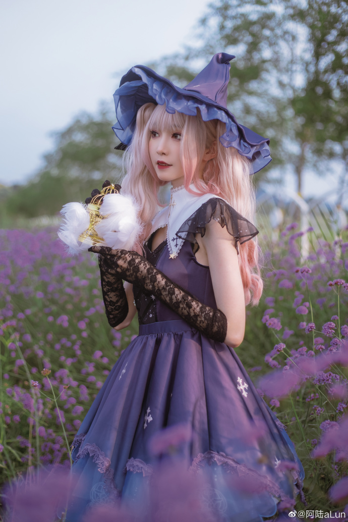 Lolita正片-午夜小魔女也许花丛里出来的不是仙女，而且魔女呢！出镜：阿陆妆娘 预览 3