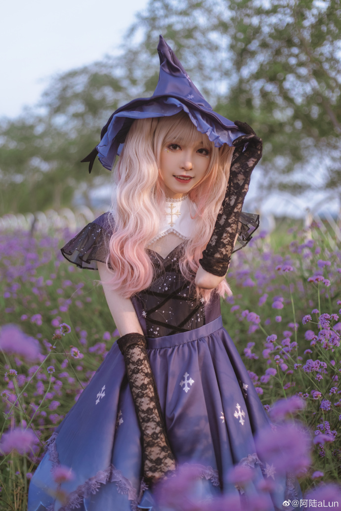 Lolita正片-午夜小魔女也许花丛里出来的不是仙女，而且魔女呢！出镜：阿陆妆娘 预览 4