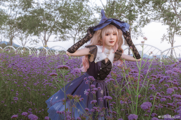 Lolita正片-午夜小魔女也许花丛里出来的不是仙女，而且魔女呢！出镜：阿陆妆娘 预览 5