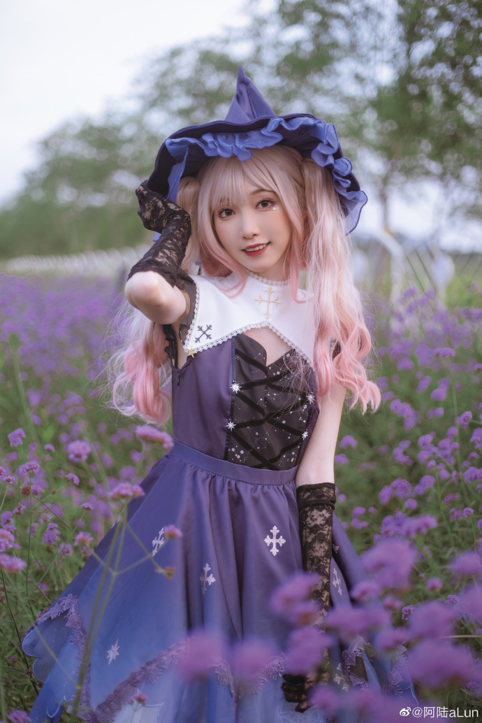 Lolita正片-午夜小魔女也许花丛里出来的不是仙女，而且魔女呢！出镜：阿陆妆娘 预览 6