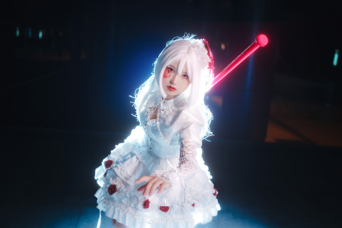 LOLITA超话『开战吧』摄影:胡桃玫瑰骑士真的太好看了，看到官图拿着镰刀直接 预览 1