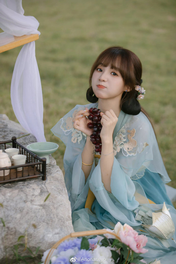 一个小兰花仿妆正片～太可爱啦📷：me👧：@小十一yuu 💄：@一只李李-汉 预览 3