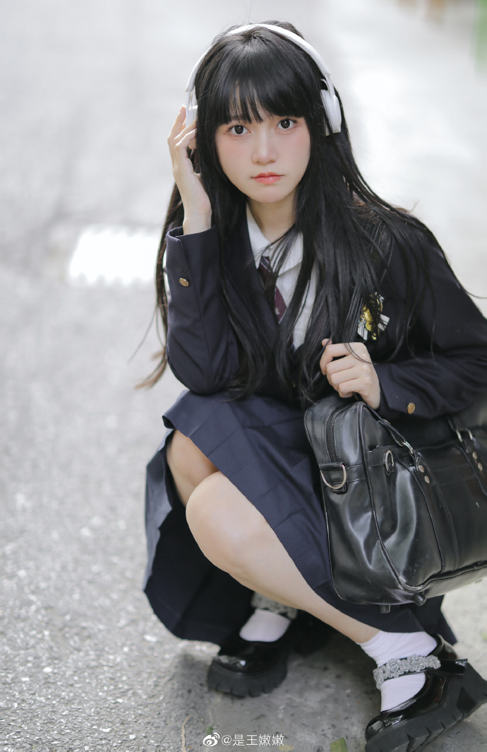 “放学一起走吧🚴”jk制服拍摄🎬摄影：@是王嫩嫩 #### ​ 预览 5
