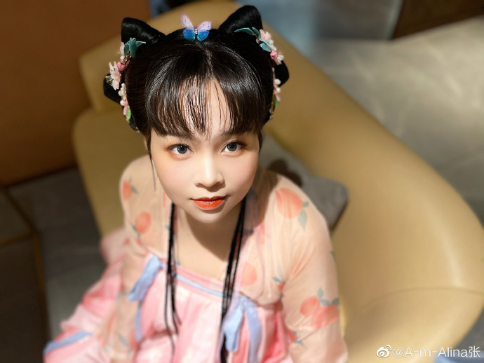 疲惫的一天先来一组花絮照片～过几日上正片### 2南京·莫愁湖公园 ​ 预览 6
