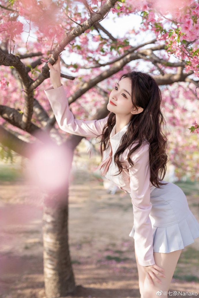 三月是满溢出来的美好和温柔🌸发一组樱花🌸客片整个三月都在拍摄中## 2上海· 预览 3