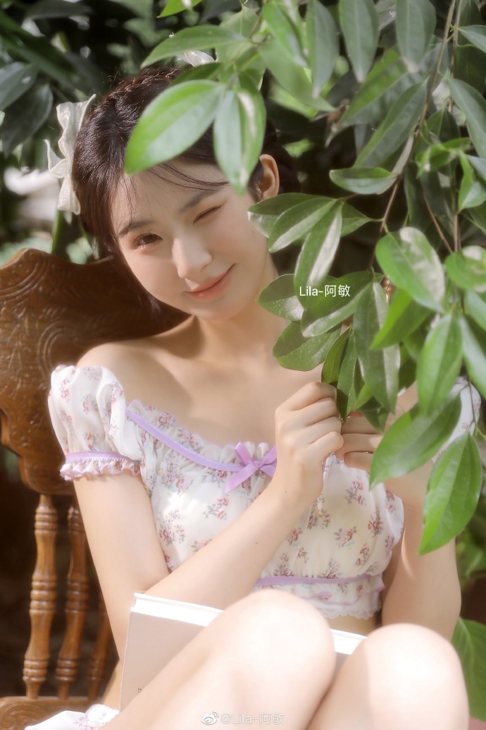 阴天的洛丽塔摄影@阿敏写真馆 客片分享成都约拍超话## 2成都 ​ 预览 5