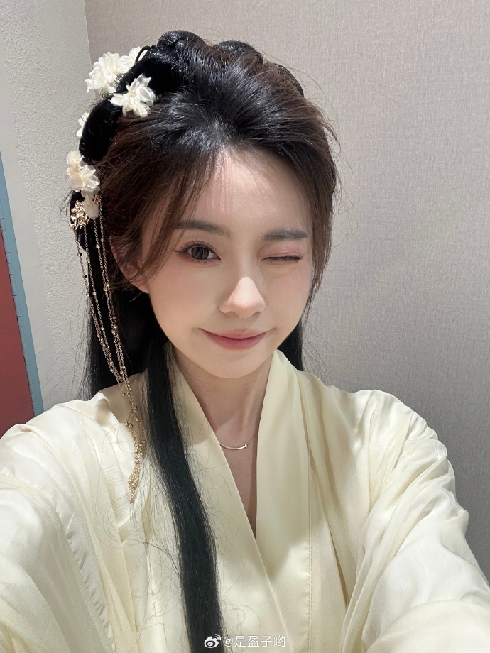 梦回金陵城！又去拍汉服写真了 真的会爱上中式风的浪漫 ​ 预览 3