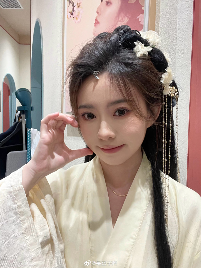 梦回金陵城！又去拍汉服写真了 真的会爱上中式风的浪漫 ​ 预览 4