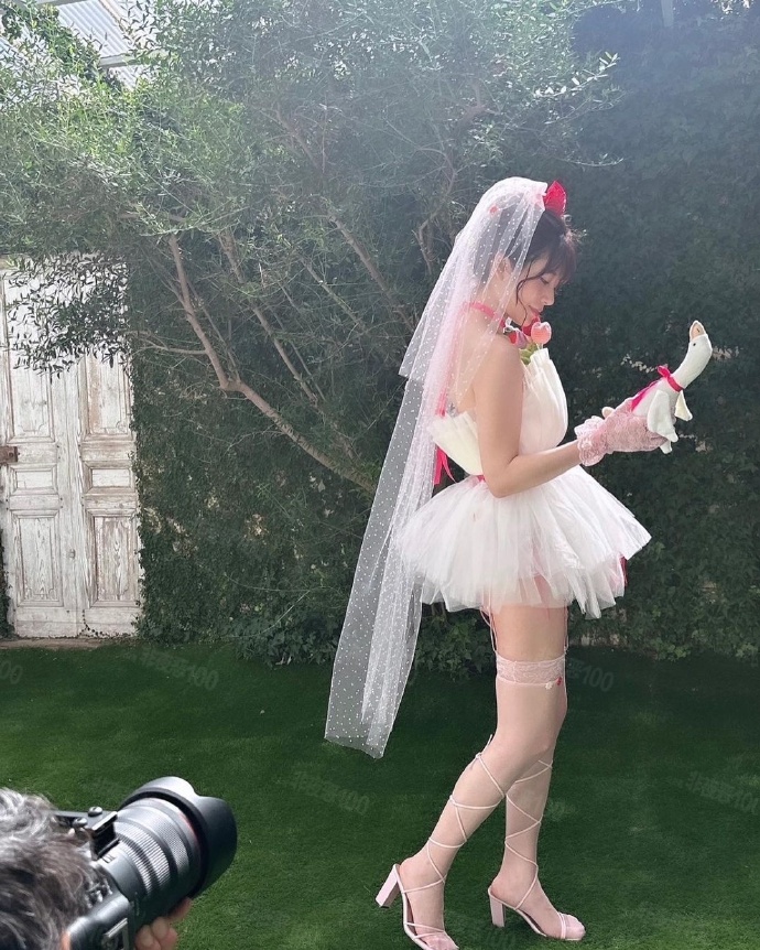 河北彩伽「Cosplay Fetish Book」写真集拍摄花絮。 ​ 预览 5