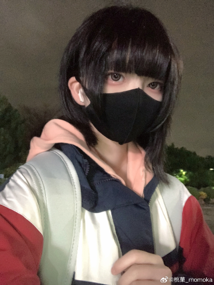穿了写真集里的纯白私服🥺附上一张女高版你们这些过分的家伙，问的时候居然没有一个人 预览 4