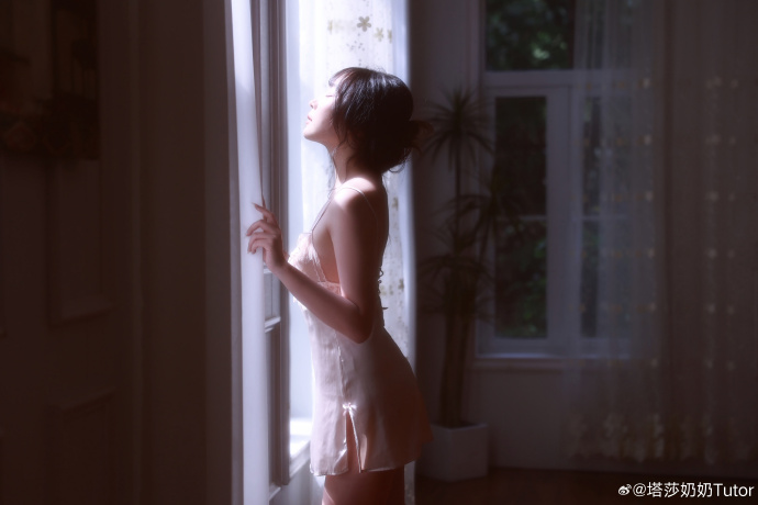 客片西安约拍超话###### 2西安 ​ 预览 3