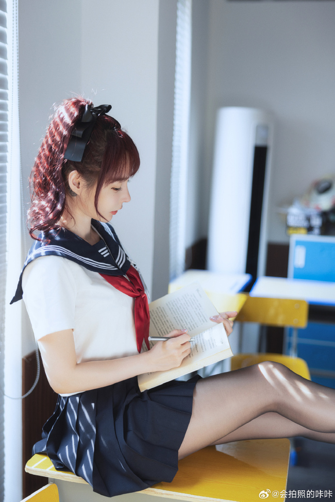 这样的学生谁能不喜欢呢 今天带嘉莉老师拍套JK咔咔人像画册超话上海约拍超话 预览 2