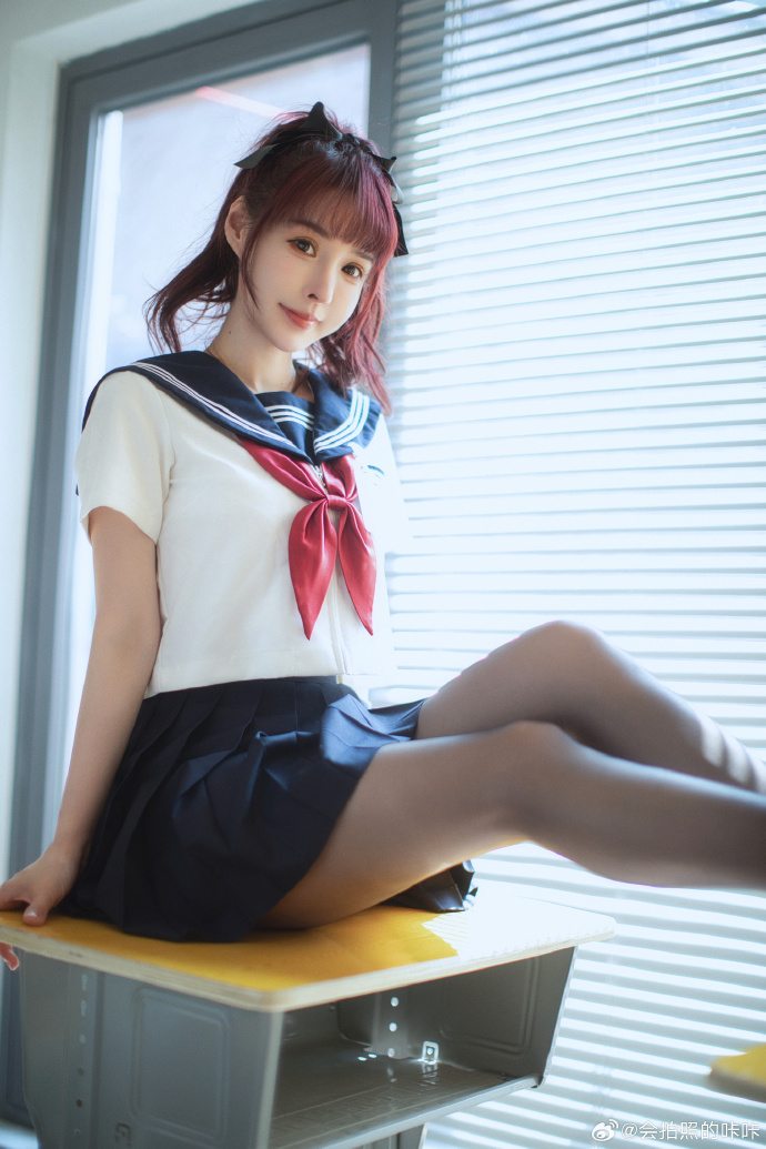 这样的学生谁能不喜欢呢 今天带嘉莉老师拍套JK咔咔人像画册超话上海约拍超话 预览 4