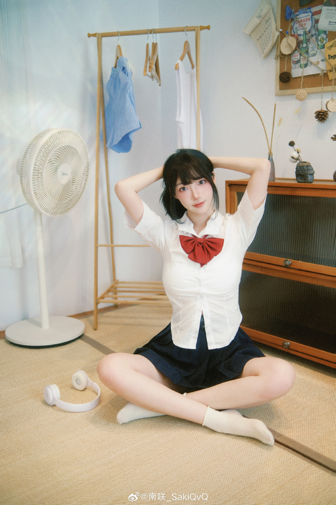 总感觉怪怪的嗯……原来是怪想你的制服来自：@姬物语HIMEMONOGATARI绀 预览 2
