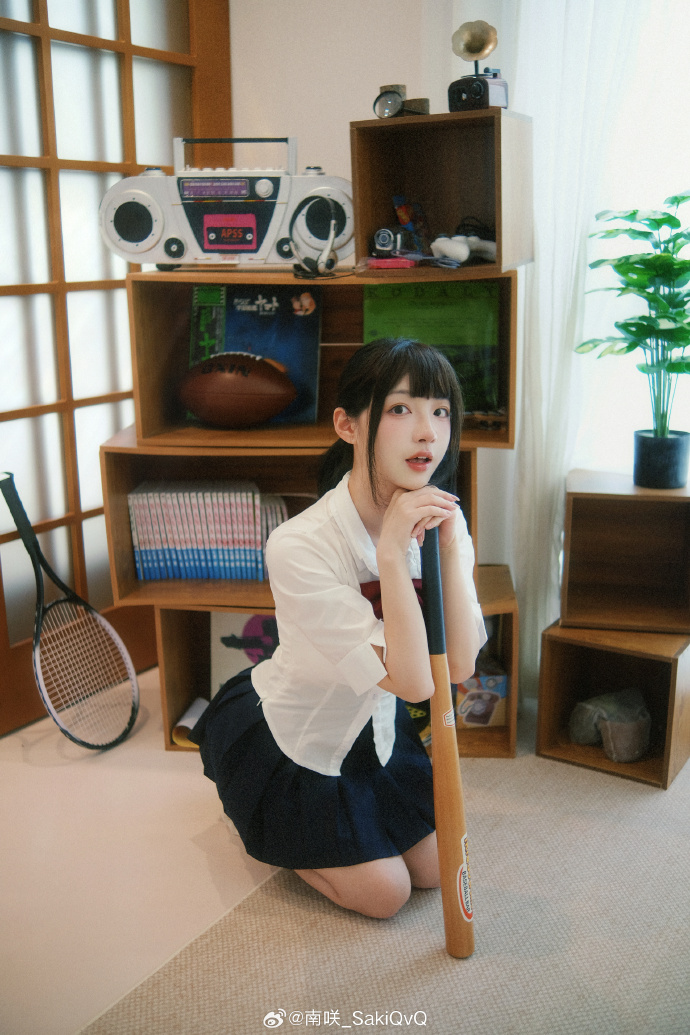 总感觉怪怪的嗯……原来是怪想你的制服来自：@姬物语HIMEMONOGATARI绀 预览 4