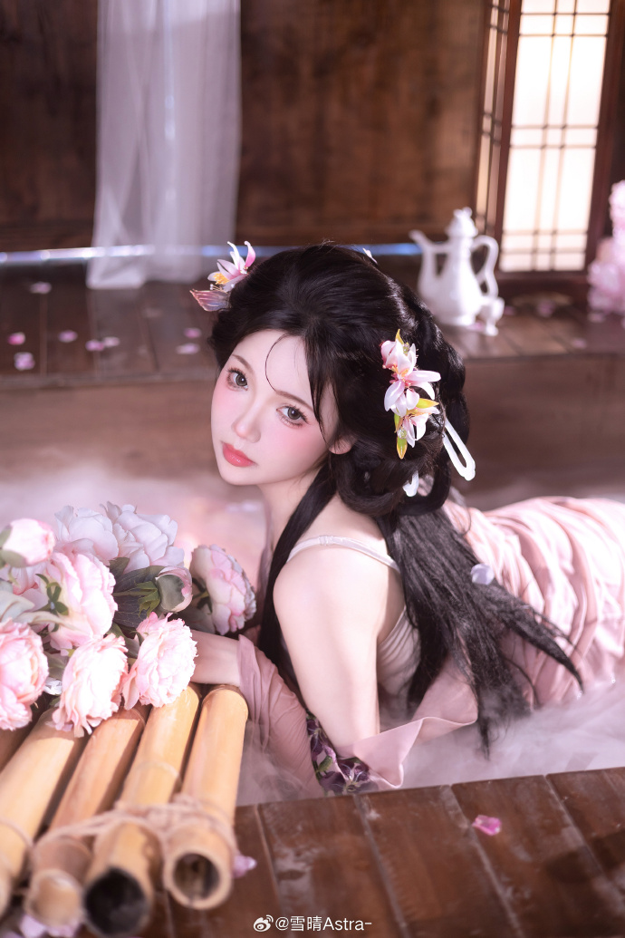 雪晴Astra超话# 以后隔着三千梨树 六百湘水 你不必哽咽 我始终记得见你一