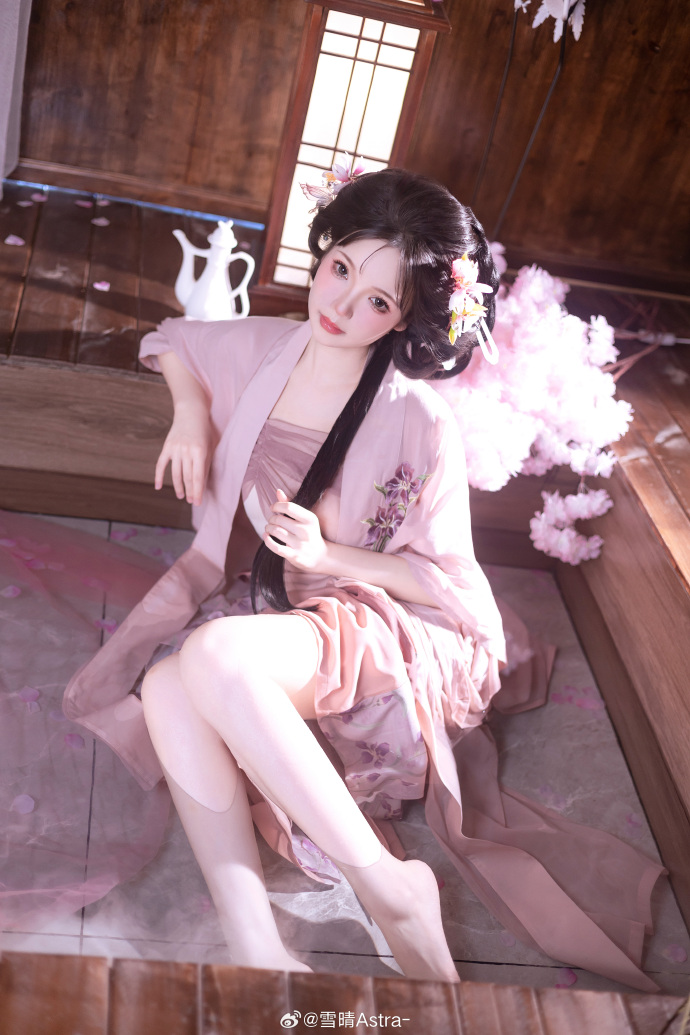 雪晴Astra超话# 以后隔着三千梨树 六百湘水 你不必哽咽 我始终记得见你一 预览 6
