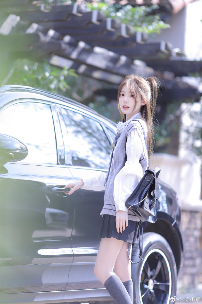 等你下课🎧好多年没穿过jk啦 我的青春回来了📷摄影：@陈半厨 ### ​ 预览 4