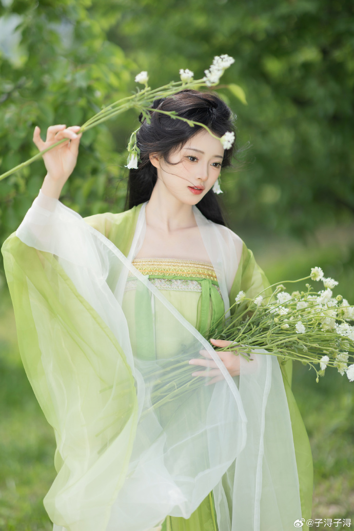 「春归何处」 绿色系是永远的爱～摄影/子浔## ​ 预览 3