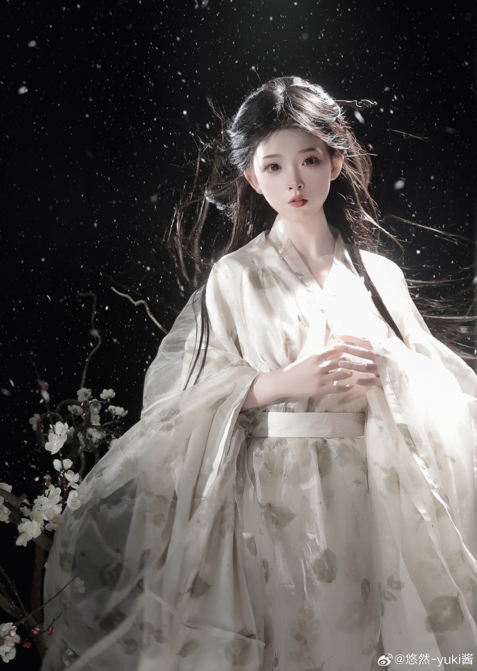 ### @悠然-yuki酱 ✖️@阿凝-Lylelee0831 “遥知不是雪 为 预览 2