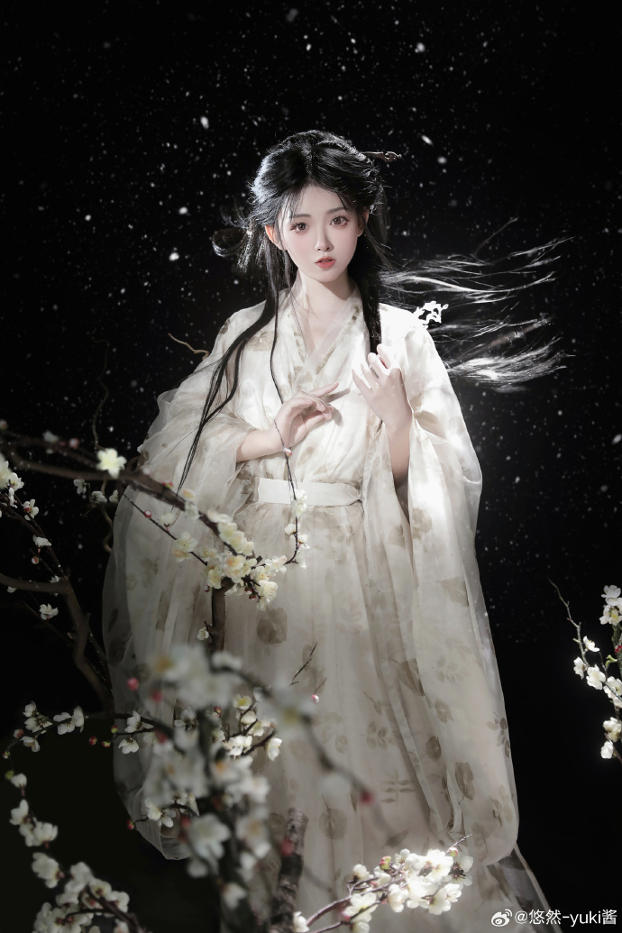 ### @悠然-yuki酱 ✖️@阿凝-Lylelee0831 “遥知不是雪 为 预览 5