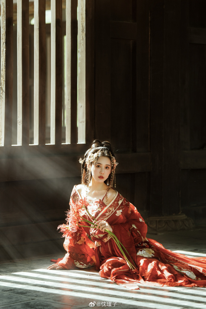 你眼里有天生迷人的琥珀色# ​ 预览 3