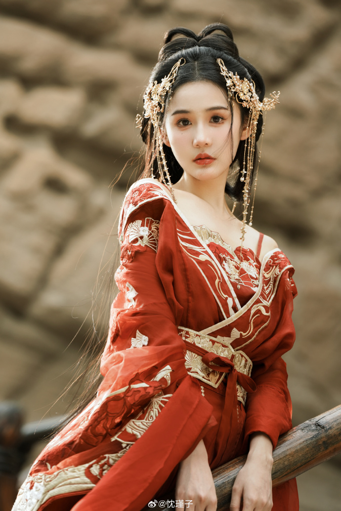 你眼里有天生迷人的琥珀色# ​ 预览 6
