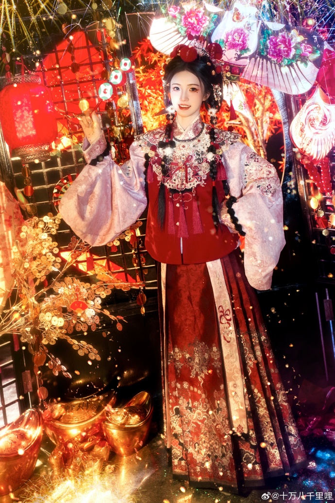 蛇年小财神十里呐超话### 📷@美森子_ ​ 预览 1
