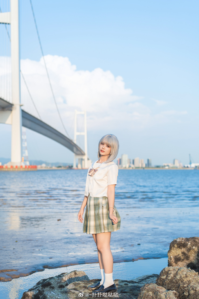 ### 黄昏夕阳(＊’͜’ )ʕ𐭩出镜：扑扑O网页链接 ​​​📷：@_奶鱼 ​​ 预览 1