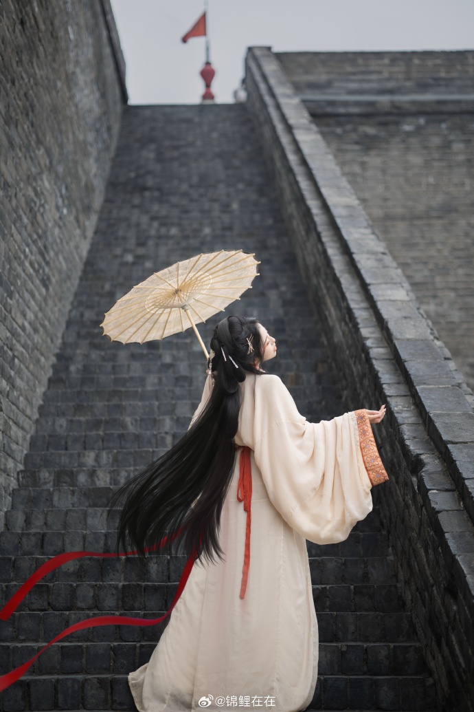 清冷阴天 很适合拍战国袍[吃馕]宿命感拉满攒了好久的正片 今天摄影终于给图啦 2