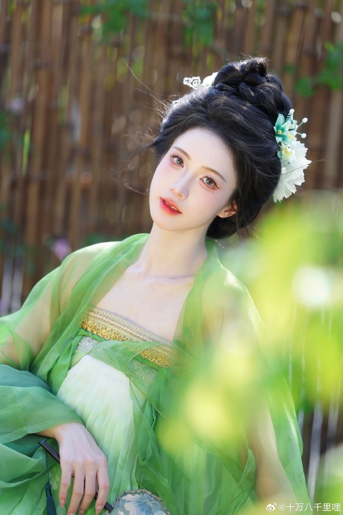 春 和 景 明 📷 亦晚洲 💄玻璃般的豆腐十里呐超话### ​ 预览 4