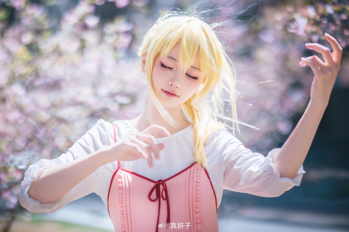 好想回到和你初遇的那个四月📷摄/后：@平方方_ 四月是你的谎言超话### ​ 预览 6
