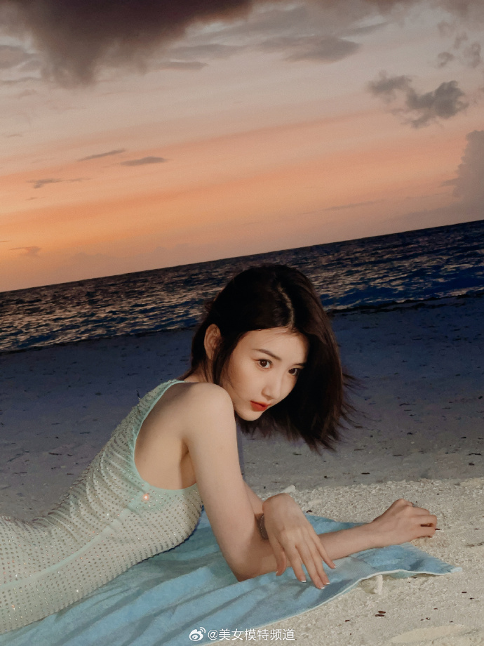 毛晓彤唯美私服写真 ​ 预览 5