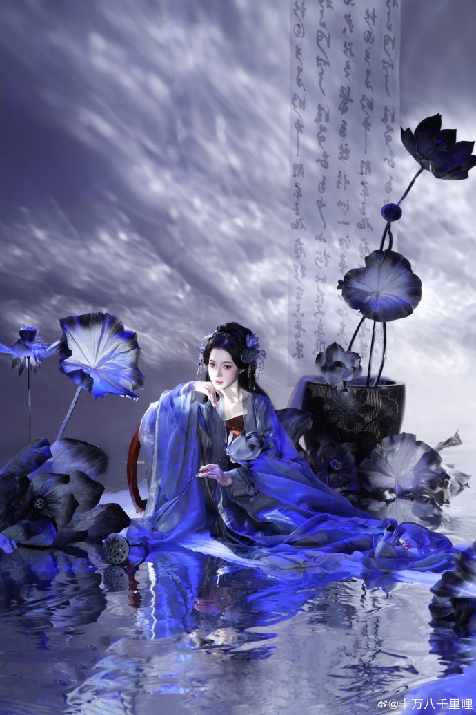 墨 荷 📷余花衫 💄婷婷不吃西红柿十里呐超话### ​ 预览 6