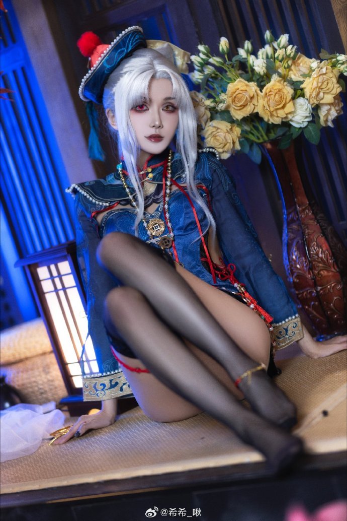 摄影：@styrocket 后期：@粉圆fy 妆面：阿朽玉玲珑这套也终于是拍上了 预览 6