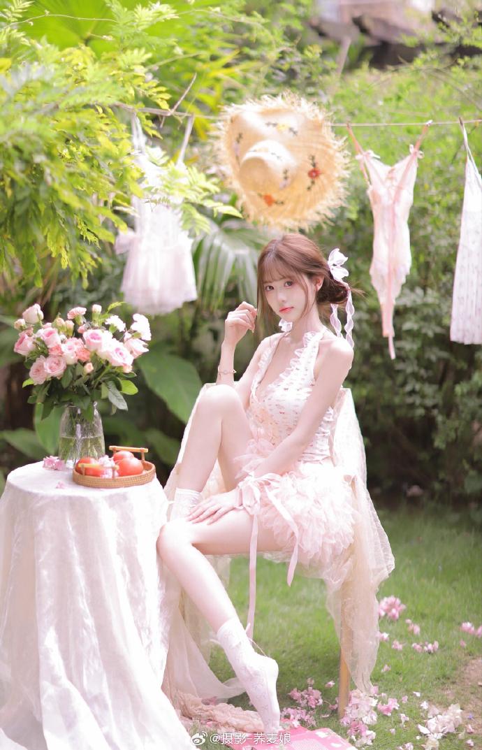 全球精英摄影超话 🎀法式写真|公主的后花园⊹꙳🫧₊✧🐰拍了一组很梦幻的花园写真 预览 5
