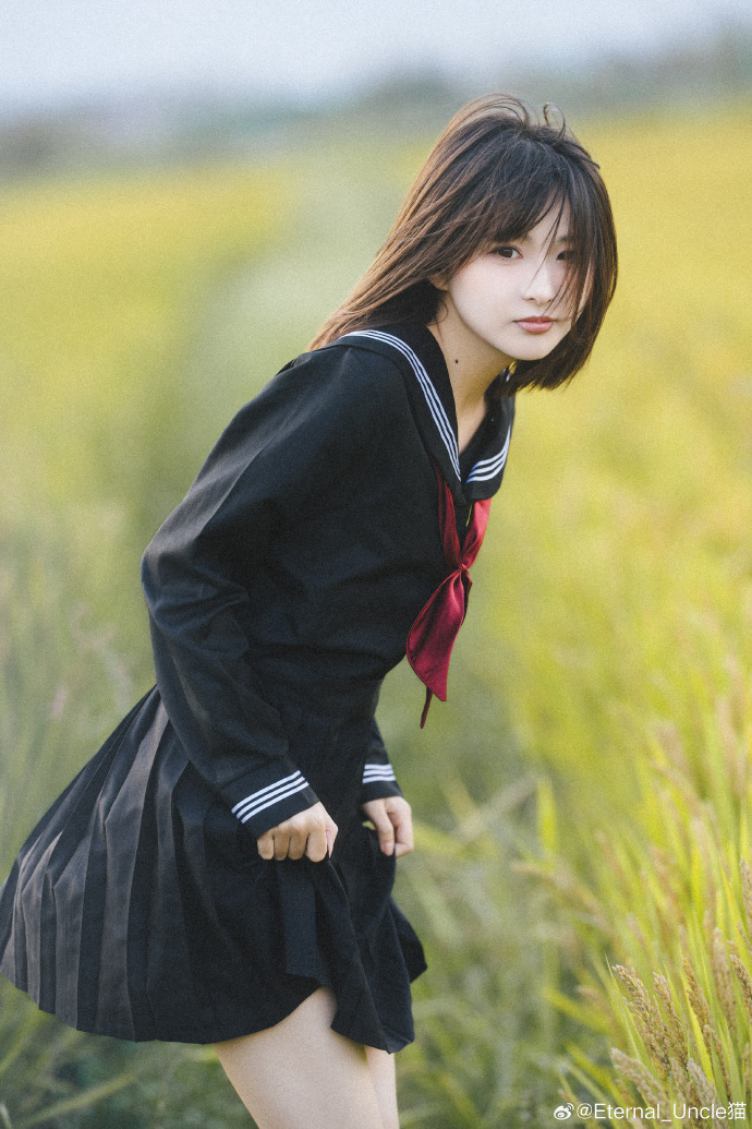 夏末秋凉的微光出镜： 小汤圆TinaSony A7M4 唯卓仕135 f1.8  预览 1